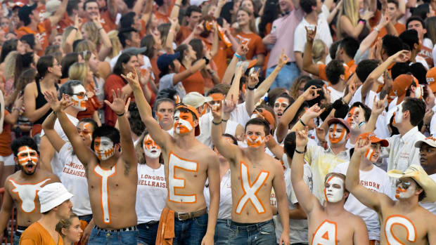 Texas Fan Broll 70